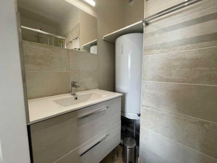 Le Baya - Appt Proche Des Halles Appartement