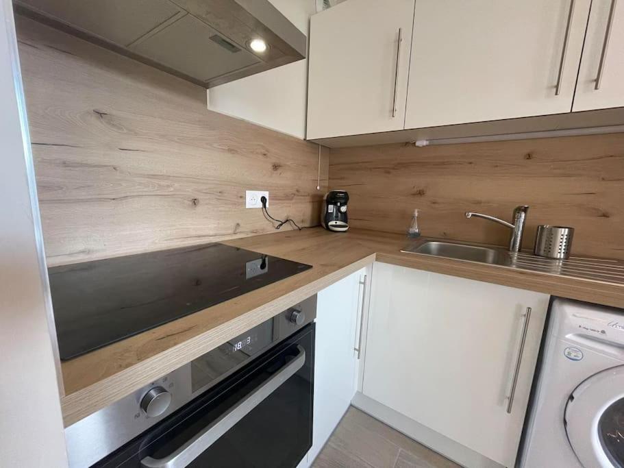 Le Baya - Appt Proche Des Halles Appartement